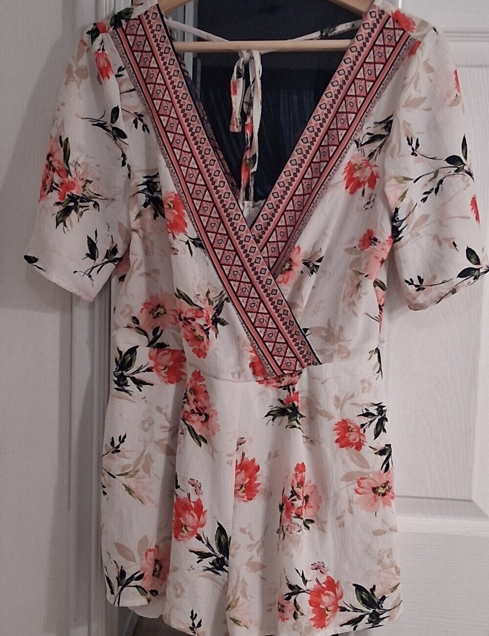 Three Pink Hearts Floral Romper    Size M